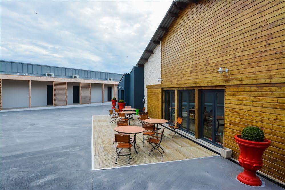Cit'Hotel Le Relais Du Boisniard Chambretaud Esterno foto